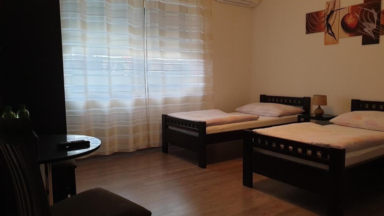 Pension Diana-Parndorf Luaran gambar