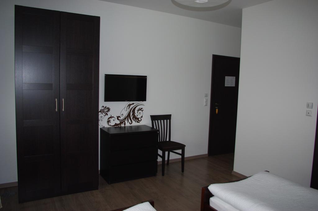 Pension Diana-Parndorf Luaran gambar
