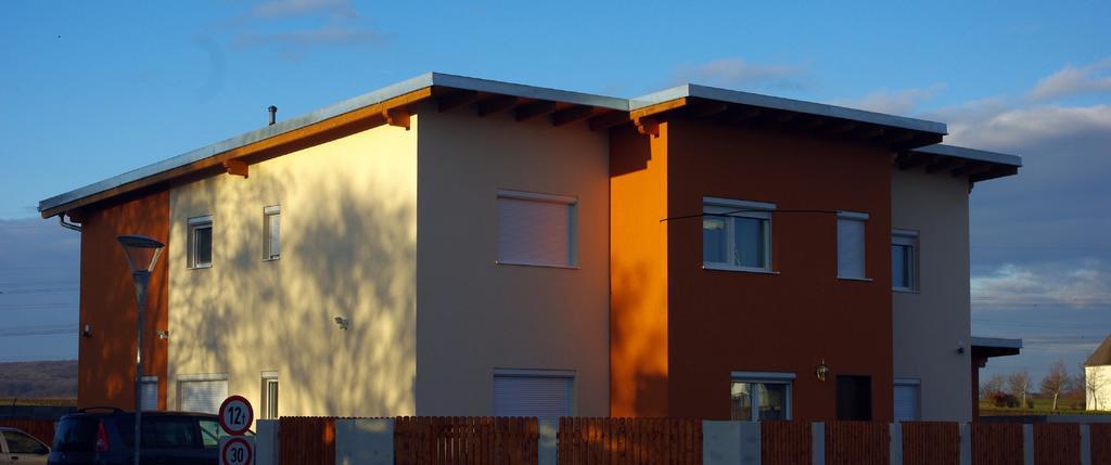 Pension Diana-Parndorf Luaran gambar